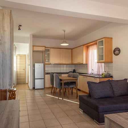 Deluxe Apartment La Larissa Extérieur photo