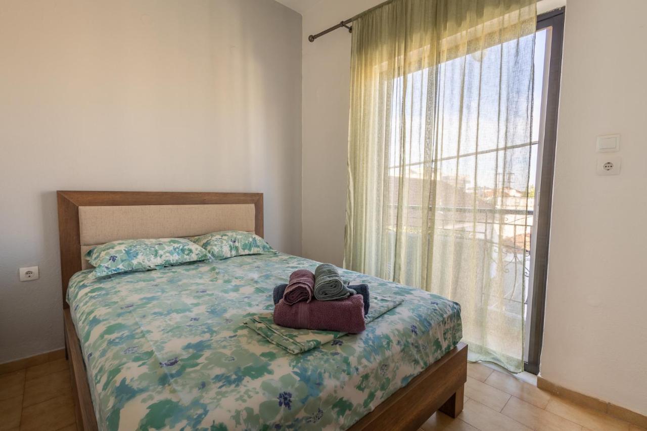 Deluxe Apartment La Larissa Extérieur photo
