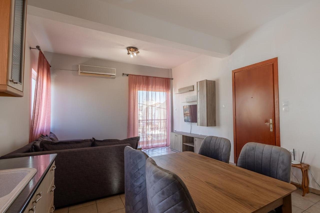 Deluxe Apartment La Larissa Extérieur photo